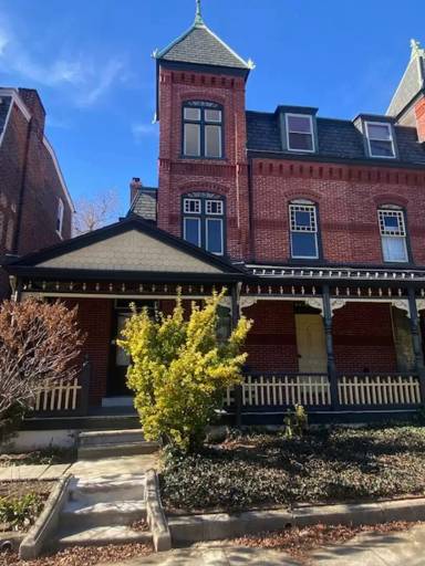 Main picture of 622 N 6th St