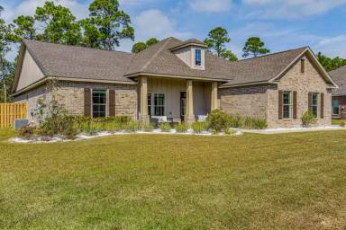 Main picture of 1385 Lombardy Dr