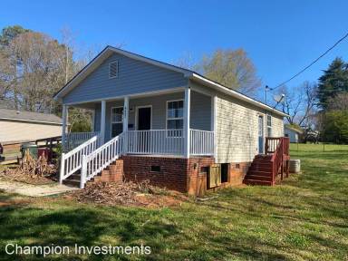 Main picture of 527 Belvedere Cir