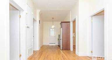 Main picture of 1050 Dean St