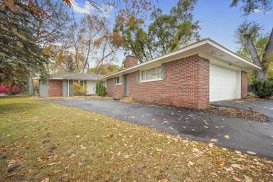 Main picture of 2434 Parcells Cir