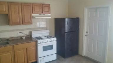 Main picture of 833 E University Blvd