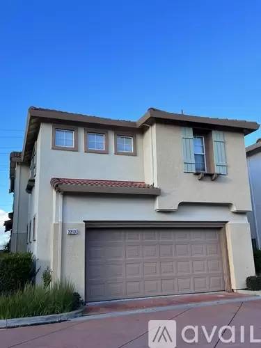 Main picture of 2225 Gianera St