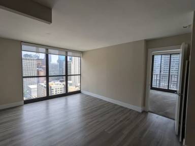 Main picture of 10 E Ontario St Apartments