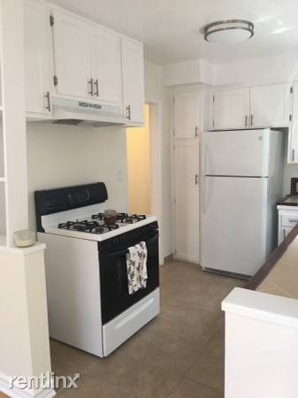 Main picture of 1218 N Mansfield Ave