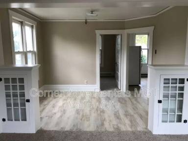 Main picture of 324 6th Ave SW