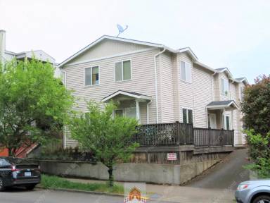 Main picture of 2512 SE 50th Ave