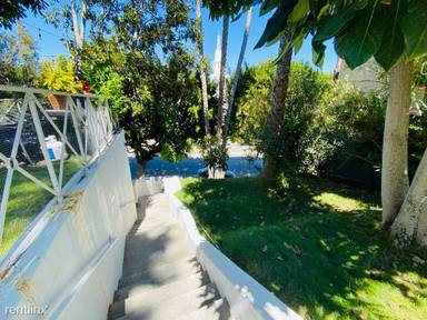 Main picture of 940 Gayley Ave