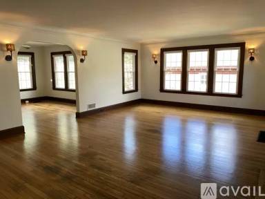 Main picture of 37 Allen St
