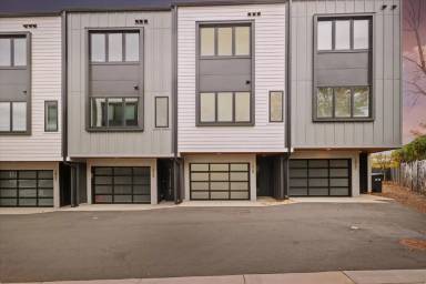 Main picture of 1925 W Trade St