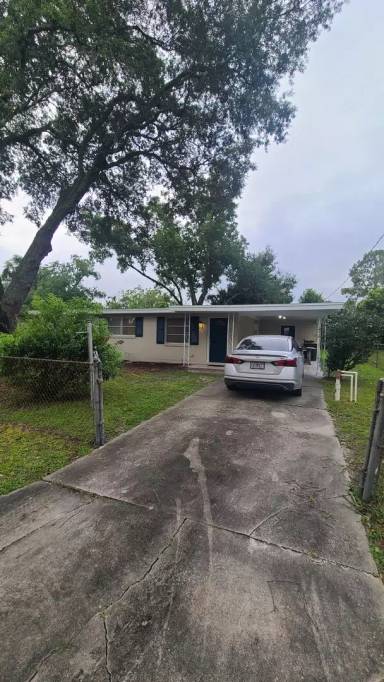 Main picture of 7928 Stuart Ave