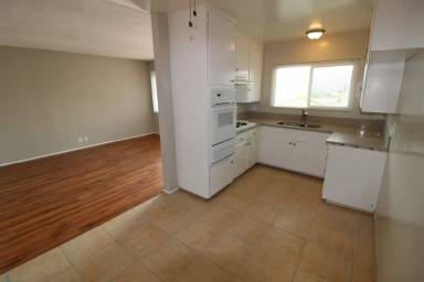 Main picture of 3125 Foothill Blvd