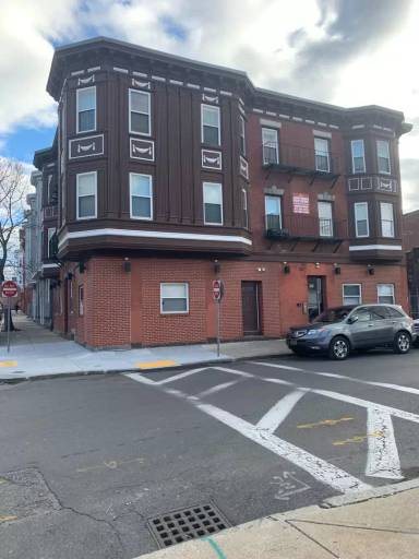 Main picture of 143 Arlington St