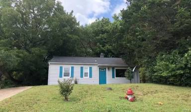 Main picture of 109 N Newport Ln