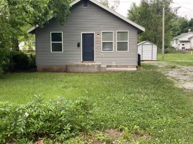 Main picture of 1622 W Scott St