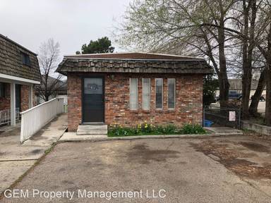 Main picture of 1611 S Empire Way