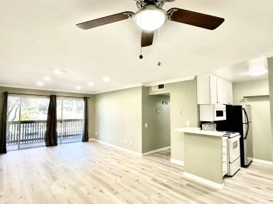 Main picture of The Bluffs at Fashion Valley