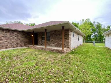 Main picture of 4843 W Burbank St