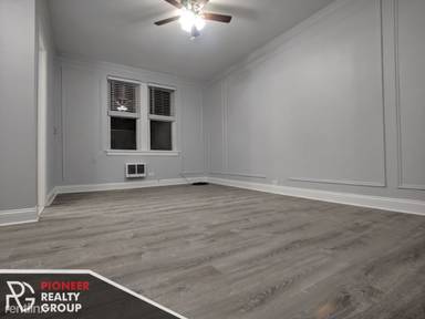 Main picture of 5900 Kenmore Apartments