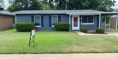 Main picture of 805 Leeper Dr