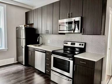 Main picture of 4948 Walnut St