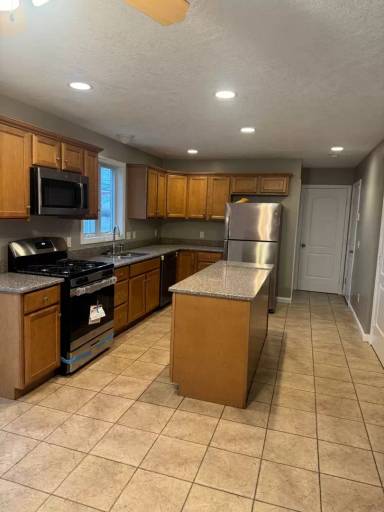 Main picture of 13 Westwood Dr