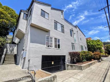 Main picture of 2135 Cedar St