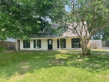 Main picture of 9133 Shadow Bluff Ave