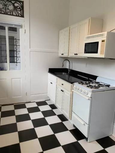 Main picture of 7114 Freret St
