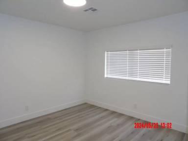 Main picture of 4240 Gaye Ln
