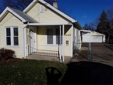 Main picture of 3830 Hogarth Ave