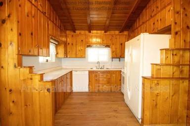 Main picture of 11640 E Miles St