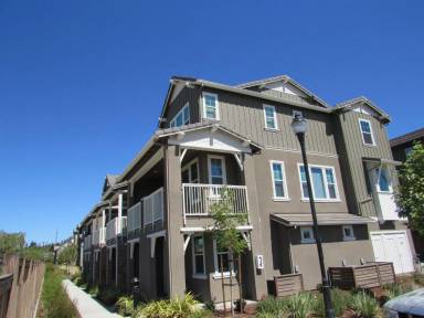 Main picture of 147 Apricot St