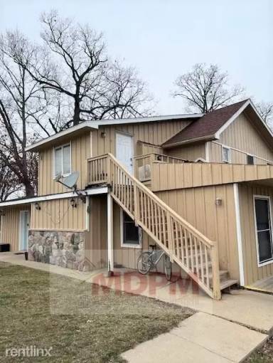 Main picture of 5645 E Grand River Ave