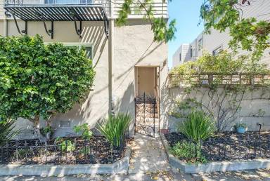 Main picture of 2844 Cabrillo St