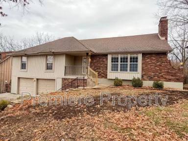 Main picture of 1011 SW Lorman Dr