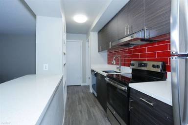 Main picture of The Point on Flamingo