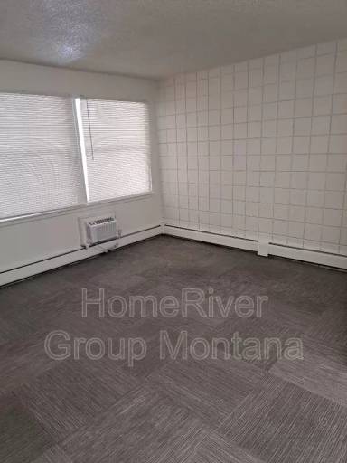 Main picture of 707 SW Higgins Ave Apartments