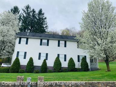Main picture of 17030 Old National Pike SW