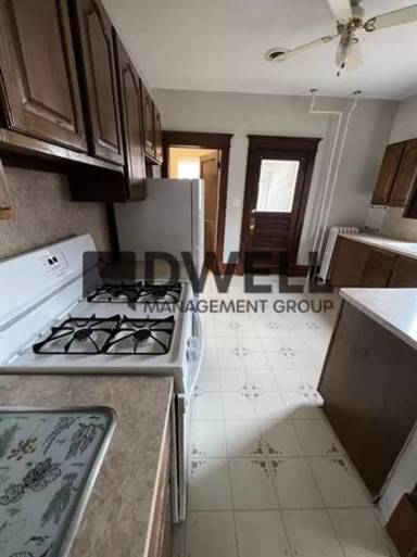 Main picture of 808 6th Ave SE