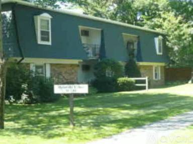 Main picture of 125 Kennedy Dr