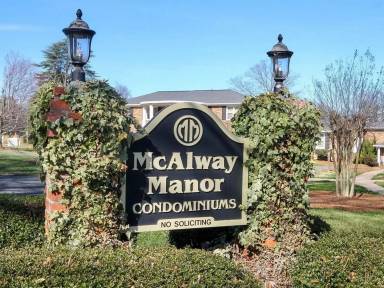 Main picture of 858 McAlway Rd