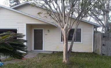 Main picture of 400 Plumosa Ave