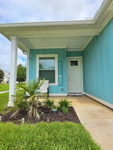 Main picture of 8088 Carmel Cir