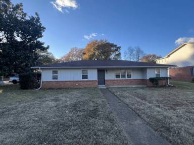 Main picture of 1501 Heathcliff Dr