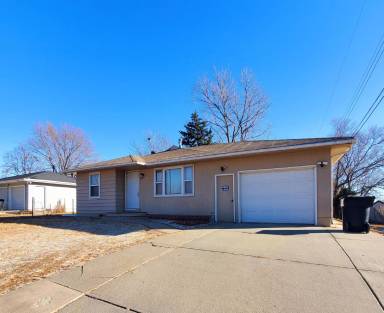 Main picture of 2330 N Main St