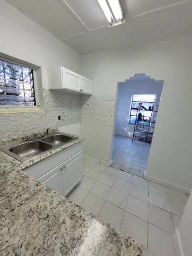 Main picture of 1068 NW 31st St