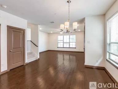Main picture of 3925 Crown Ave