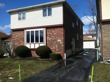 Main picture of 109 School St