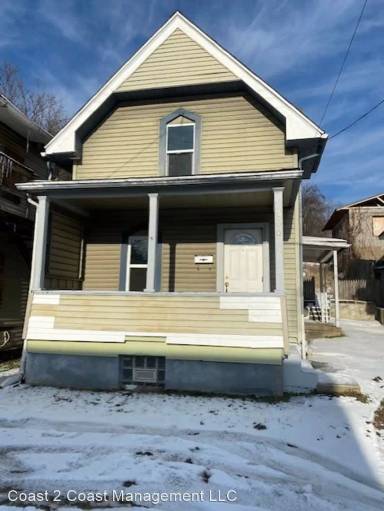 Main picture of 306 Laredo St